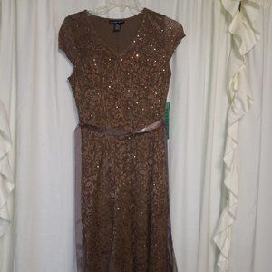 NEW! NEVER WORN BEAUTIFUL BROWN SEQUENCED FORMAL DRESS